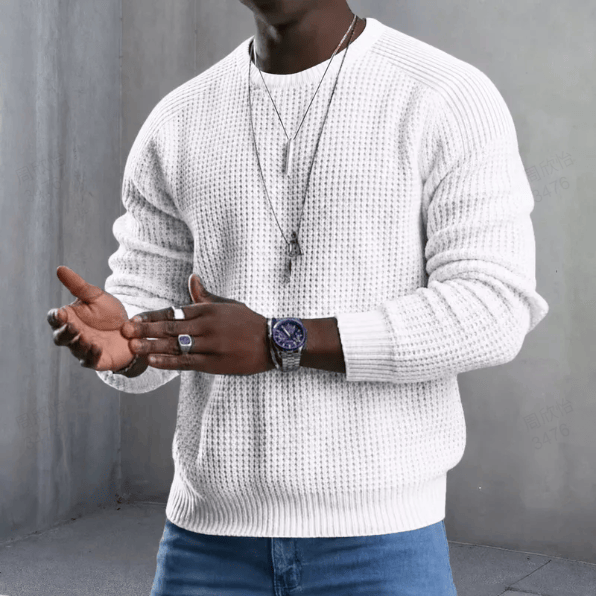 Round neck and long sleeve sweater